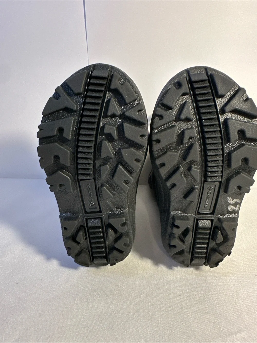 Columbia Kids Black and Gray Snow Boots